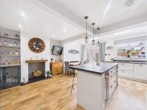 Kitchen/Diner- click for photo gallery